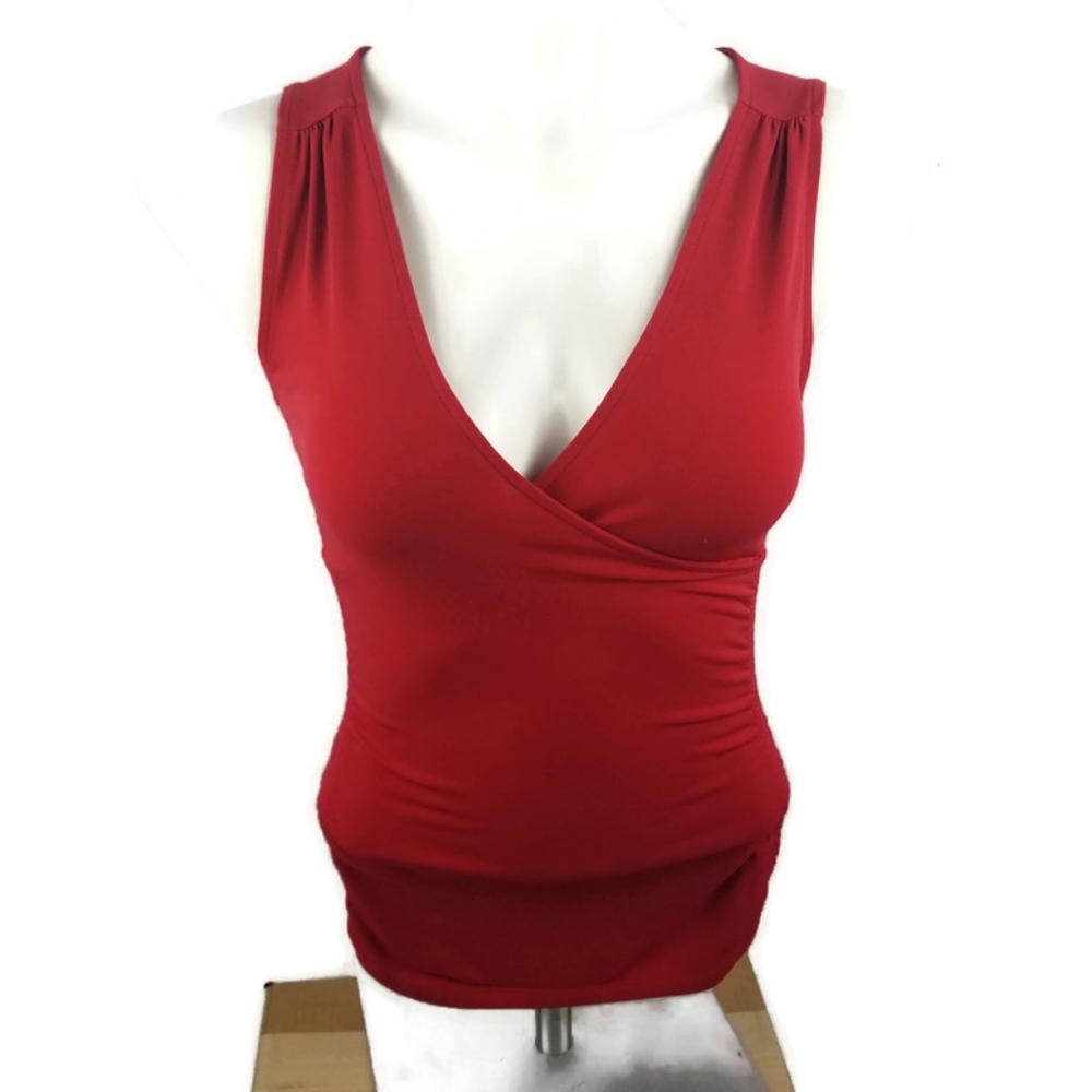 🎁 3/$20 Express Top